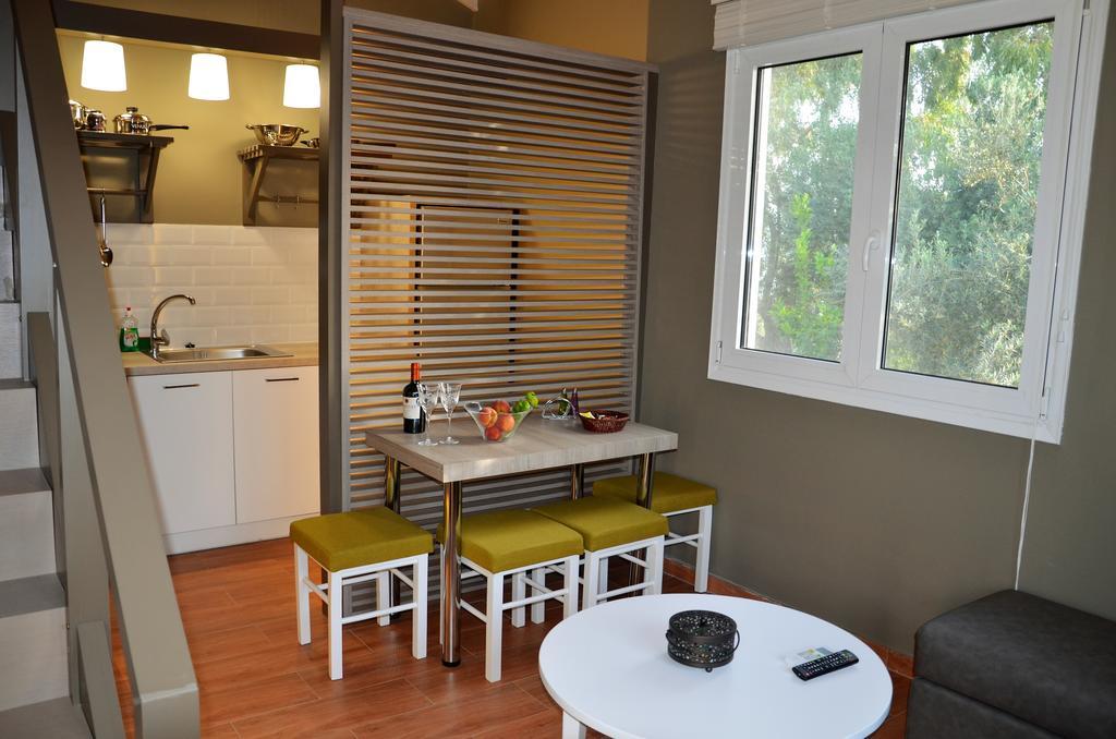 Ampoulos Rooms & Apartments Kedro Bagian luar foto