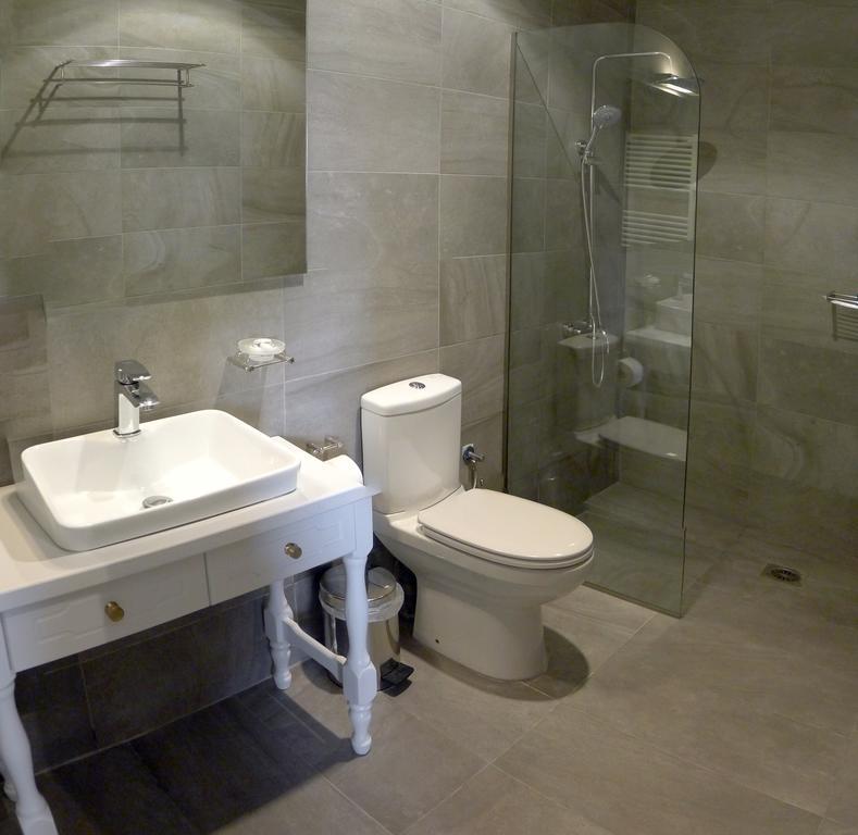 Ampoulos Rooms & Apartments Kedro Bagian luar foto